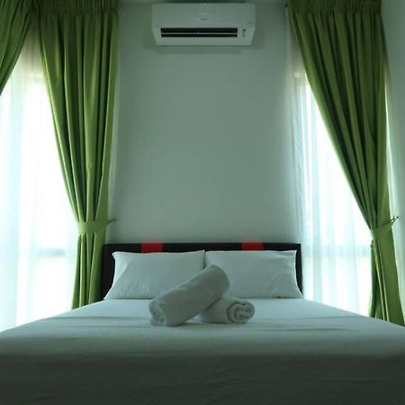 Promo Private Luxurious Nilai Vacation Home Luaran gambar