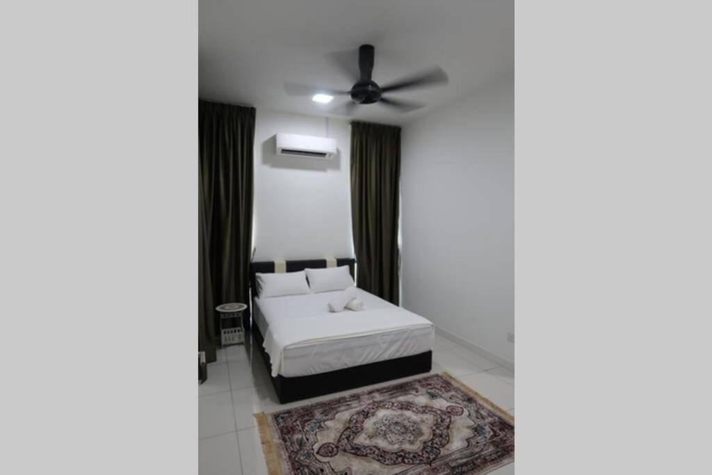 Promo Private Luxurious Nilai Vacation Home Luaran gambar