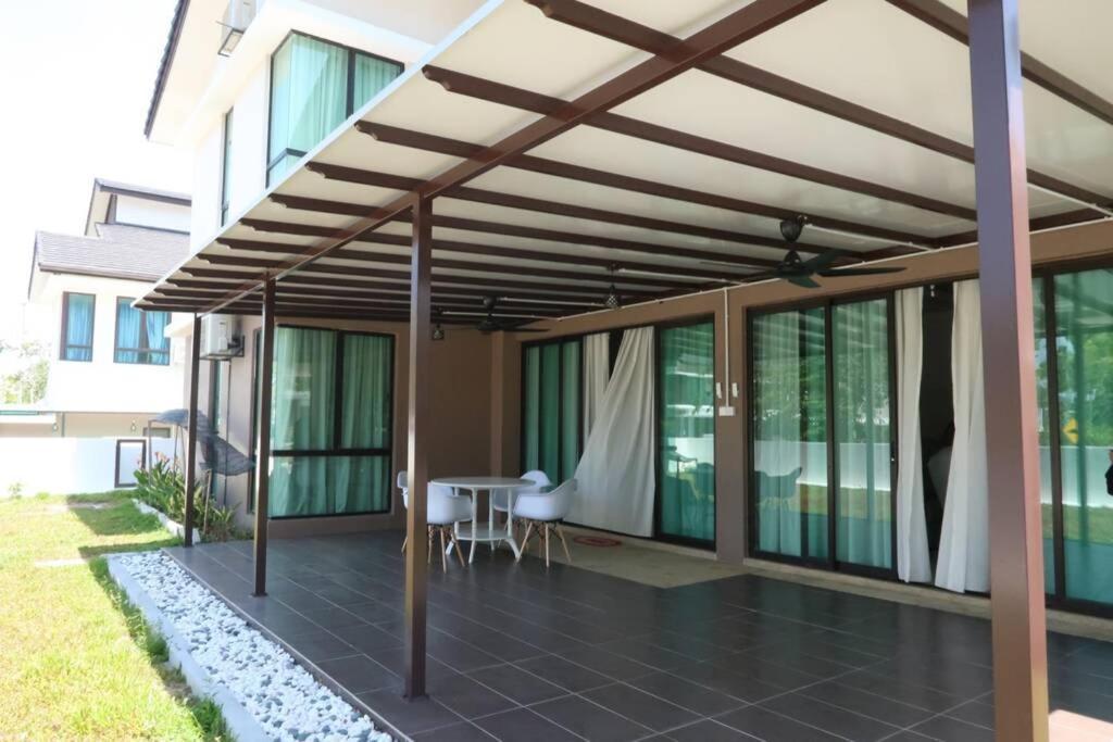 Promo Private Luxurious Nilai Vacation Home Luaran gambar